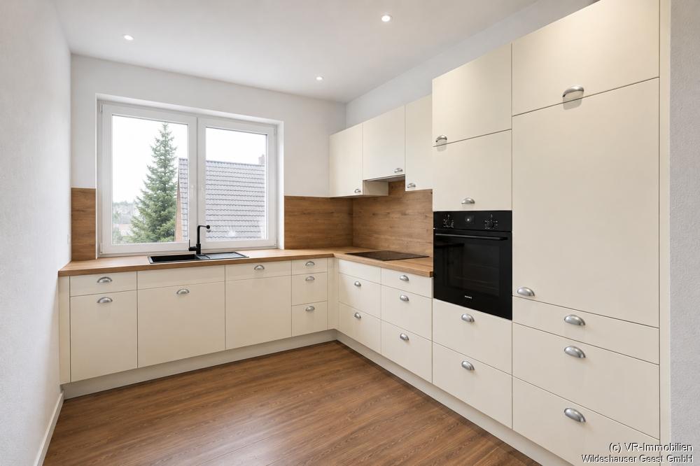 Erstbezug mit Stil: Gehobene 3-Zimmer-Dachgeschosswohnung in Hoykenkamp - Photo 1