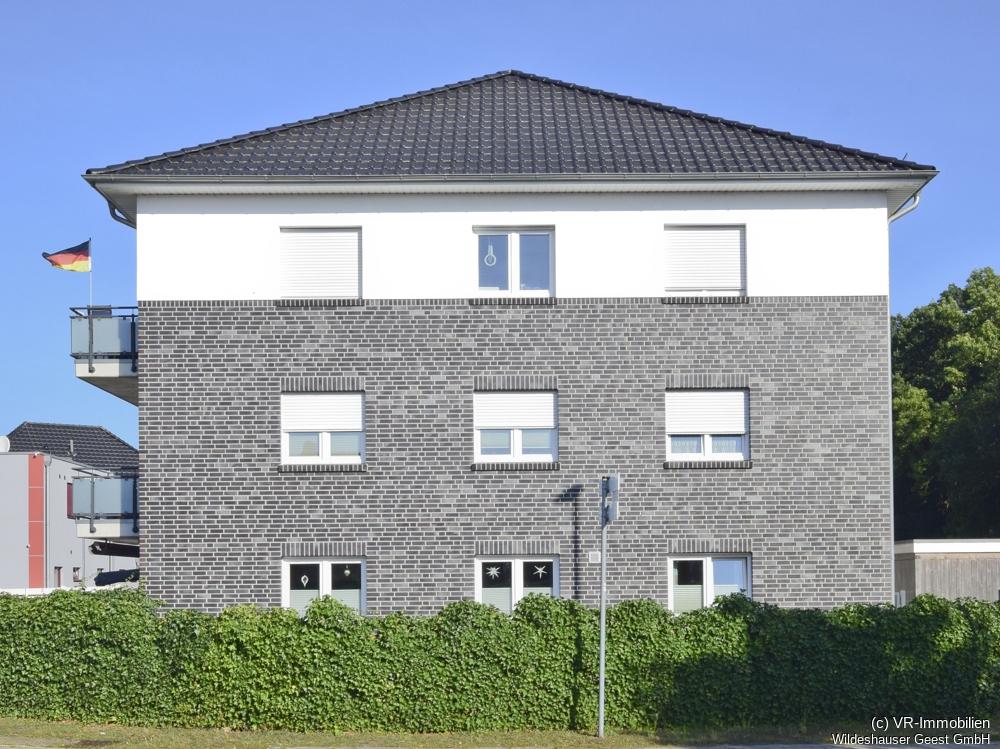 3 ZKB Wohnung mit Balkon und ausgebautem Dachboden - Photo 2