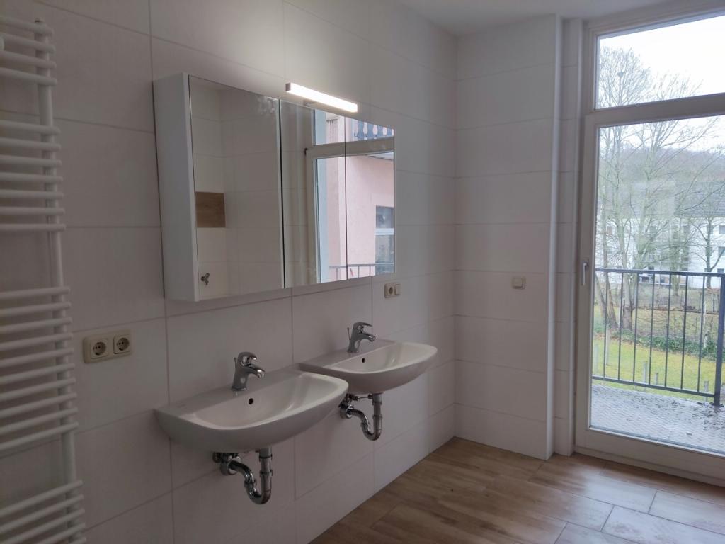 Schöne 2-Zi.-Maisonette-Wohnung mit zwei Balkonen! - Photo 3