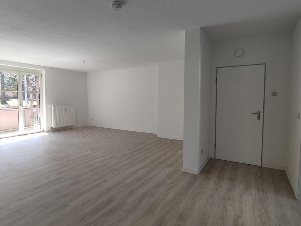 Schöne, renovierte 4-Zimmer-Wohnung mit Balkon! - Photo 4