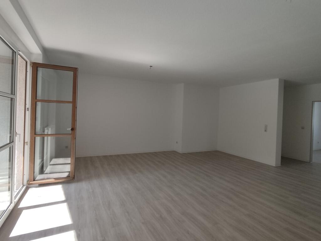 Schöne, renovierte 4-Zimmer-Wohnung mit Balkon! - Photo 5