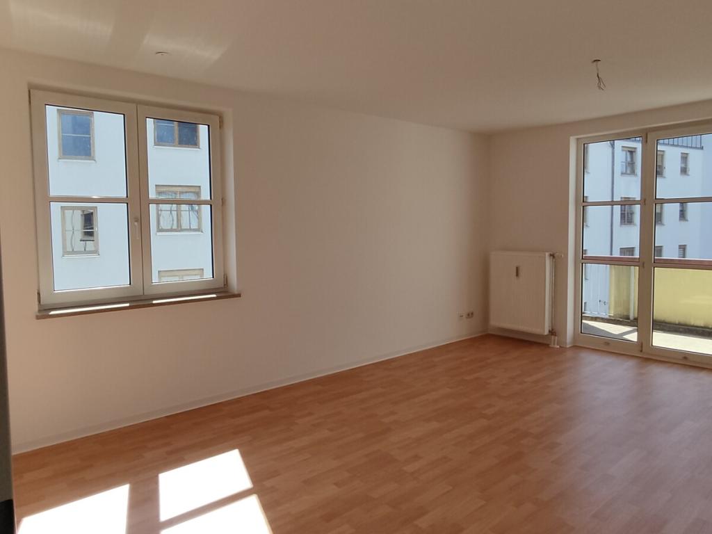 2-Zimmer-Dachgeschoss-Wohnung mit Loggia! - Foto 2