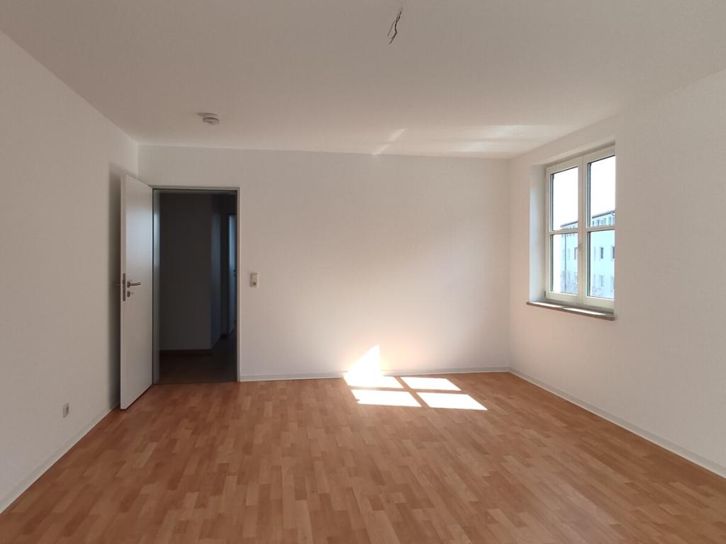 2-Zimmer-Dachgeschoss-Wohnung mit Loggia! - Foto 1