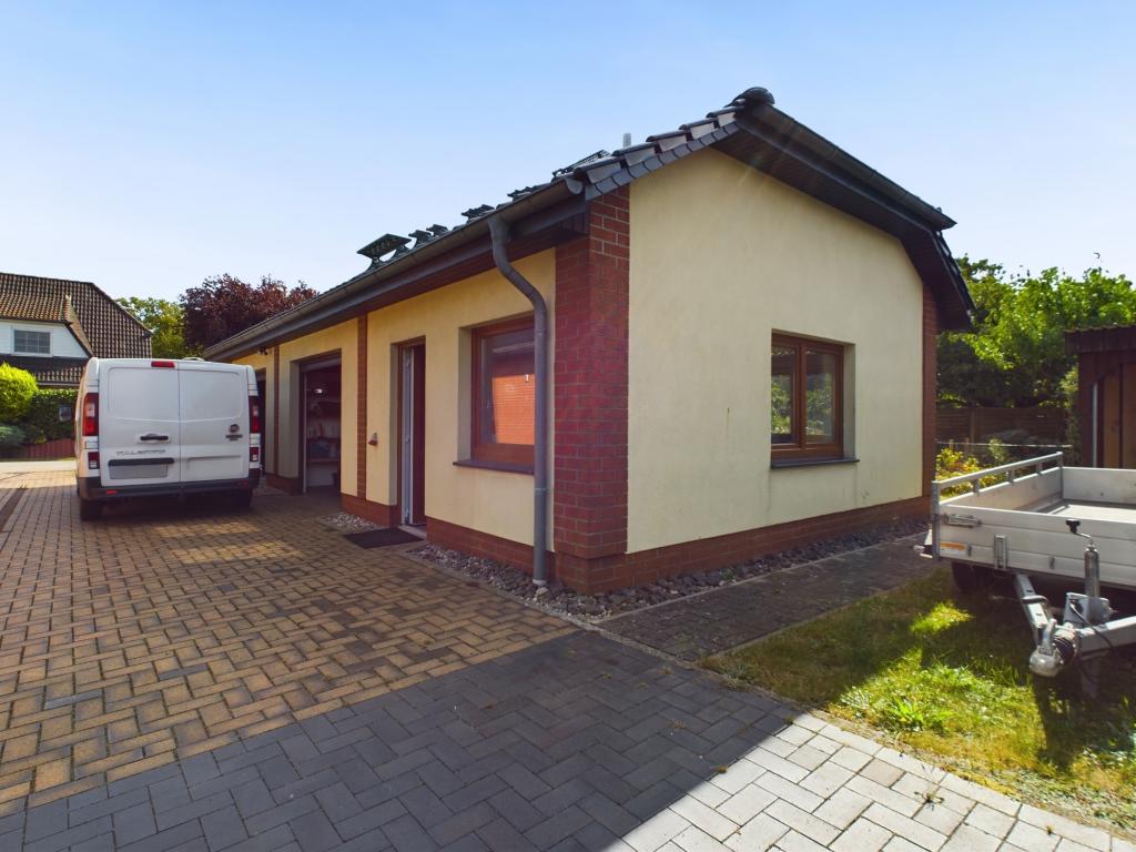 Garagen und Werkstatt