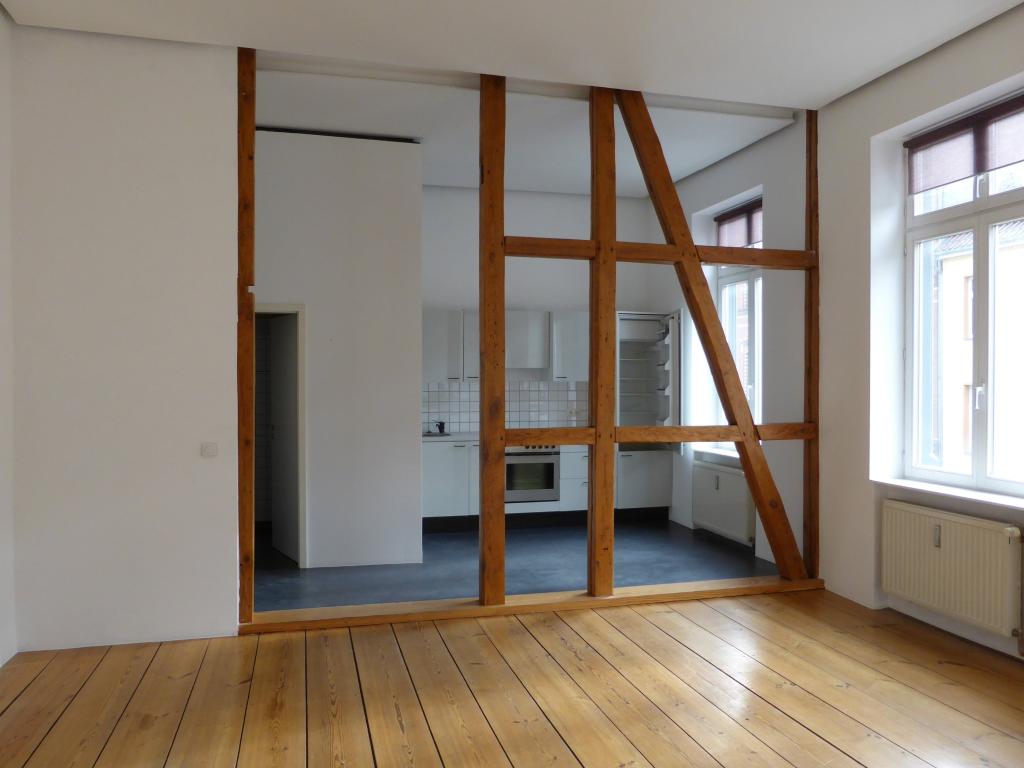 Einziehen und wohlfühlen: Helle 2-Raum-Wohnung mit Charakter in zentraler Lage von Schwerin - Photo 2