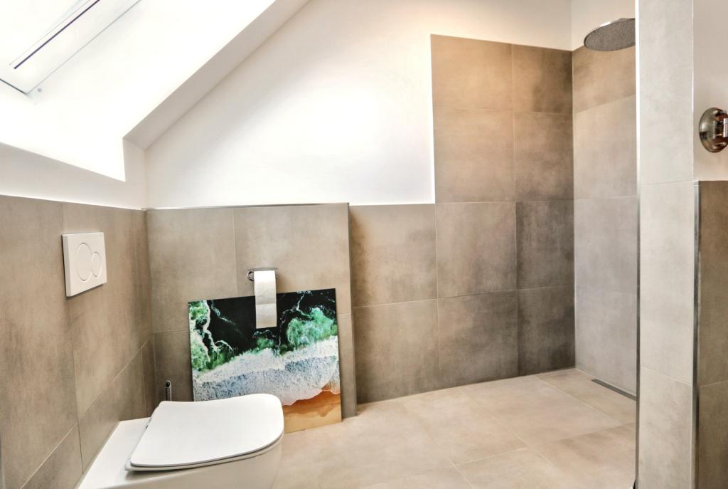 Hauptbadezimmer (2)