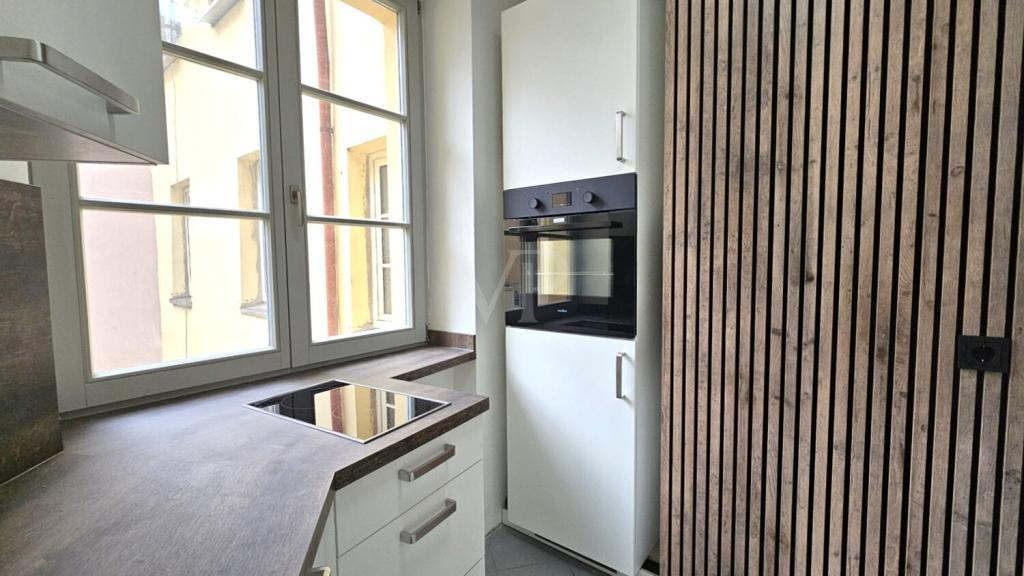 Modernisierte 3-Zimmer-Stadtwohnung mit neuer Einbauküche - Foto 4
