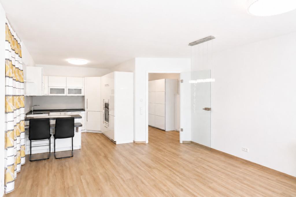 Gepflegte Drei-Zimmer-Wohnung mit Balkon, Einbauküche und jeder Menge Highlights! - Foto 5