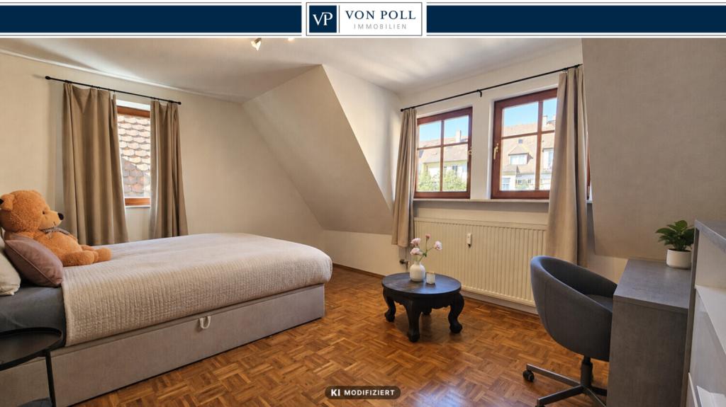 Gemütliche 2-Zi-Dachgeschosswohnung im Herzen der Altstadt - Photo 1