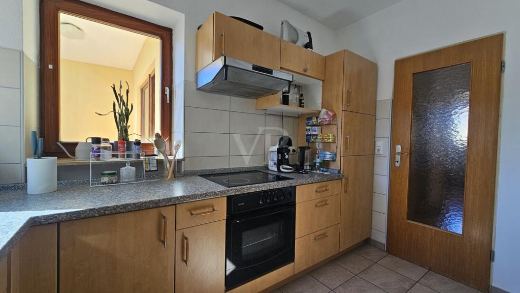 Gemütliche 2-Zi-Dachgeschosswohnung im Herzen der Altstadt - Photo 3