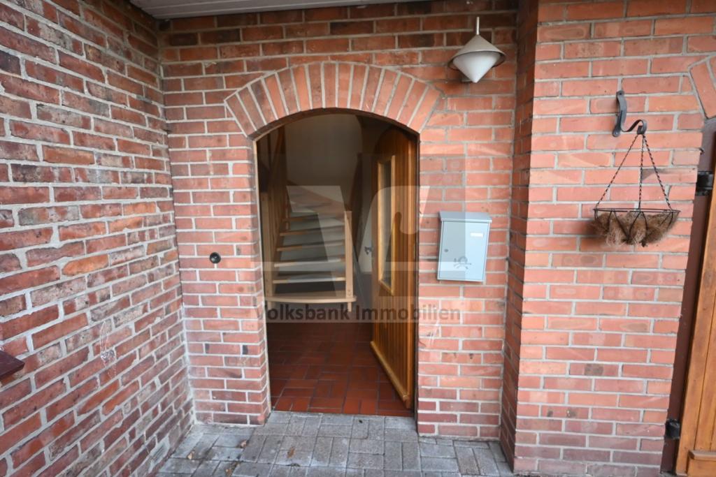 Separater Eingang für OG Wohnung