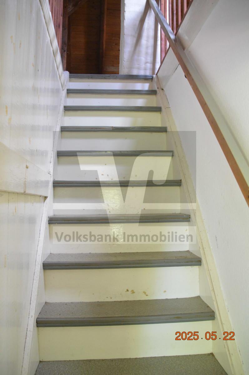 Treppe zum Spitzboden