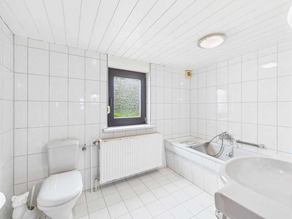 Badezimmer EG