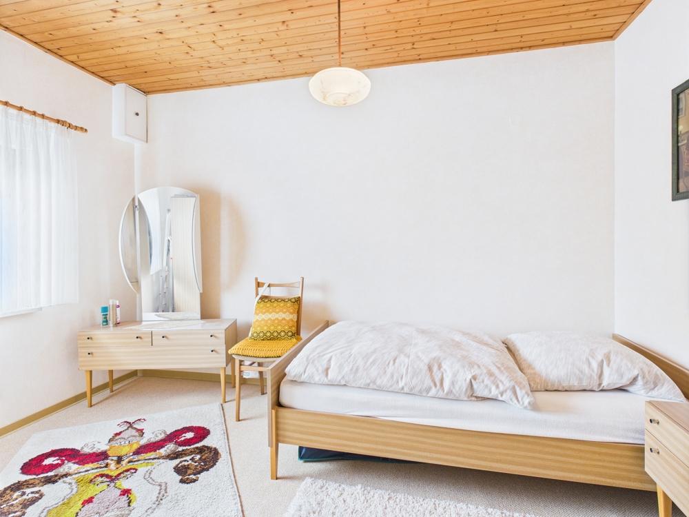 Durchgangszimmer DG