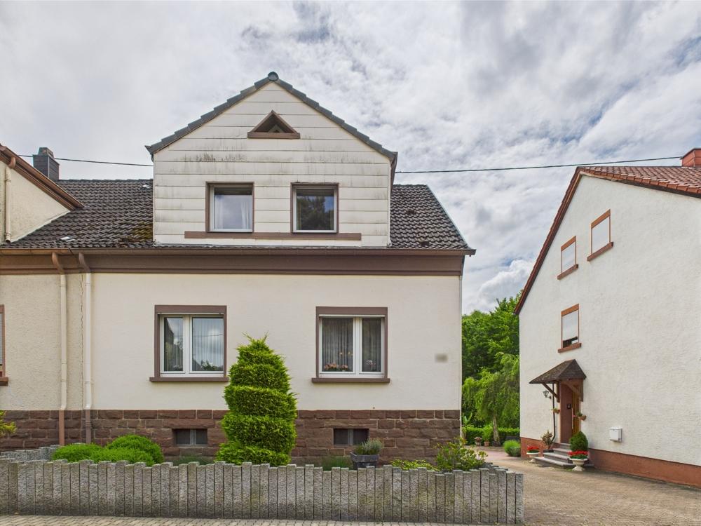 Straßenansicht
