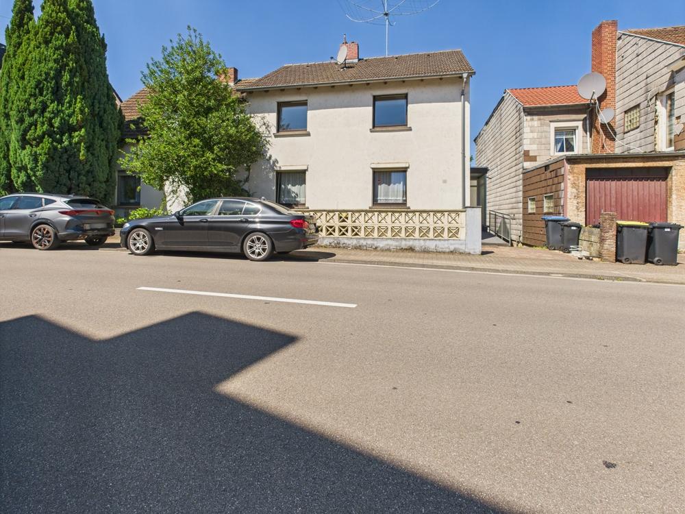 Straßenansicht