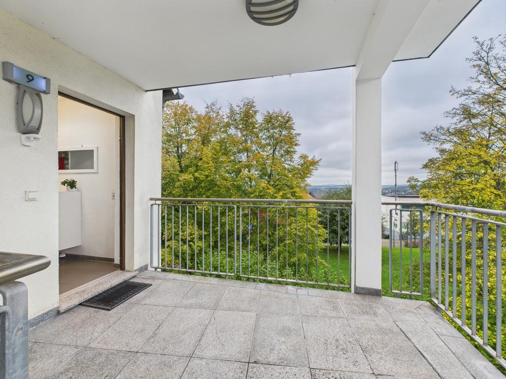 Terrasse zum Eingangsbereich 