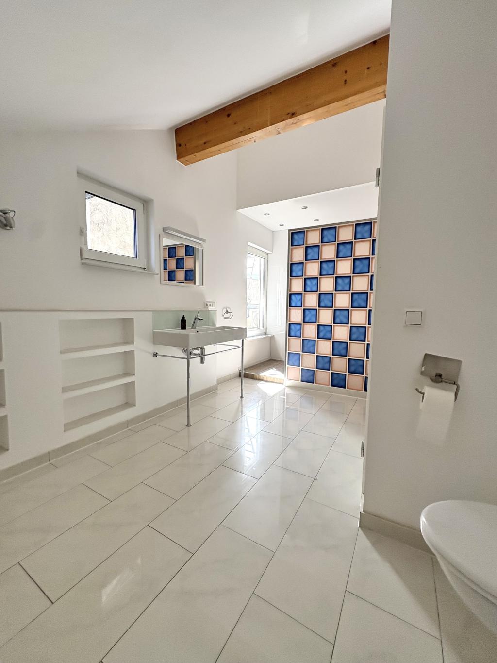 Badezimmer Ansicht 2