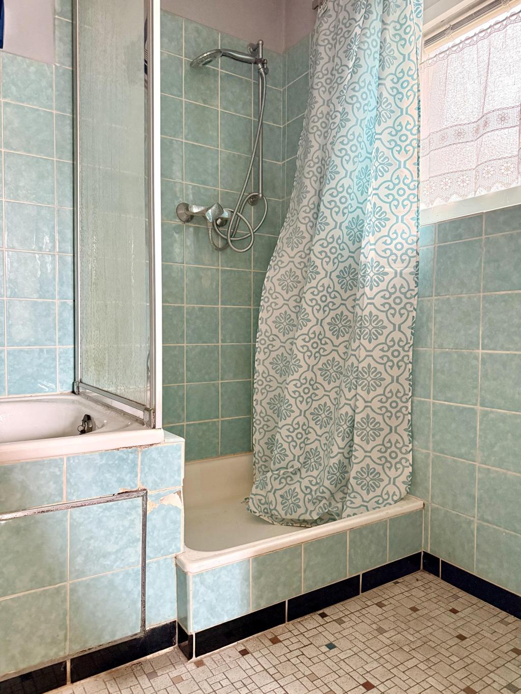 Badezimmer EG Ansicht 2