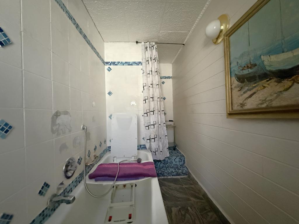 Badezimmer EG