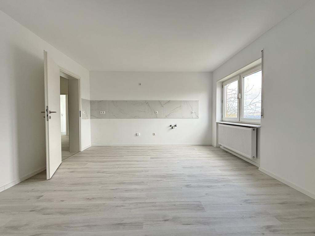 Neu renovierte 4-Zimmer-Dachwohnung mit Balkon und Blick ins Grüne – ruhiges Wohnen nahe Bretten - Foto 4