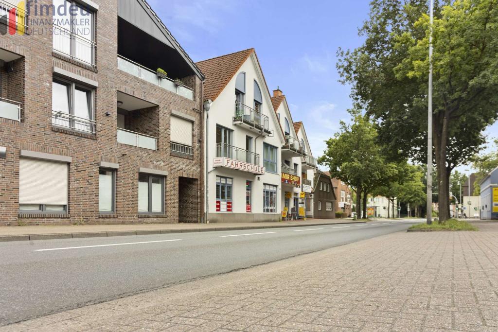 Straßenansicht