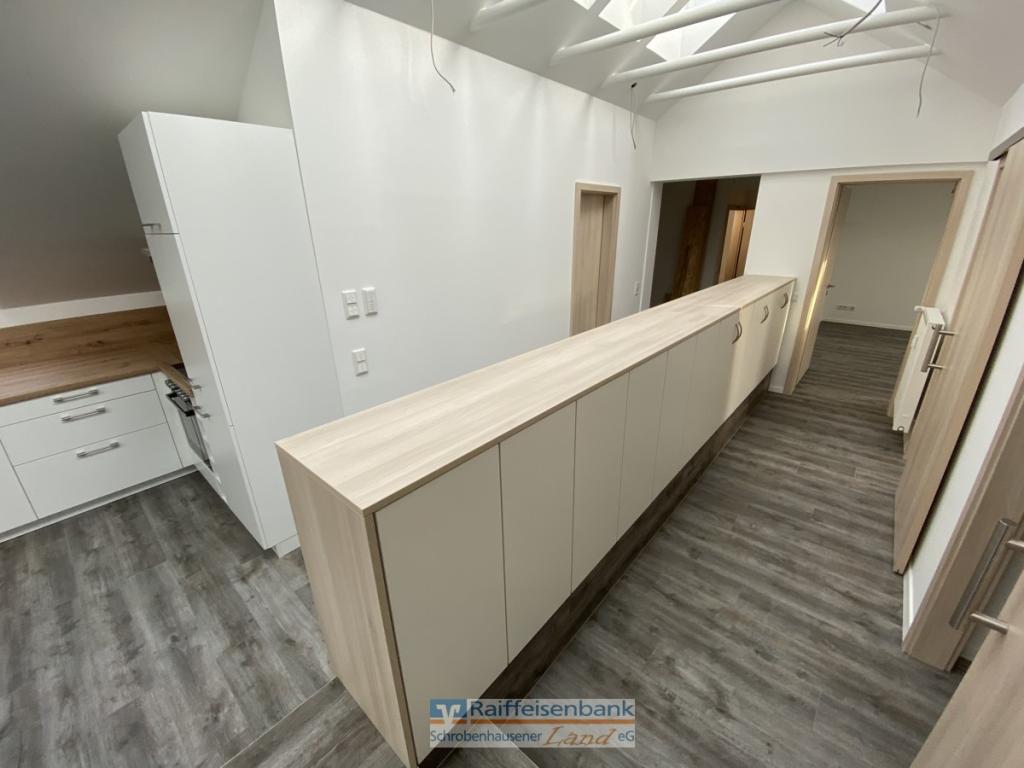 lichtdurchflutete Dachgeschosswohnung mit Klimanlage, Einbauküche usw. in Waidhofen - Photo 1
