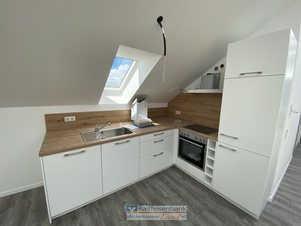 lichtdurchflutete Dachgeschosswohnung mit Klimanlage, Einbauküche usw. in Waidhofen - Photo 3