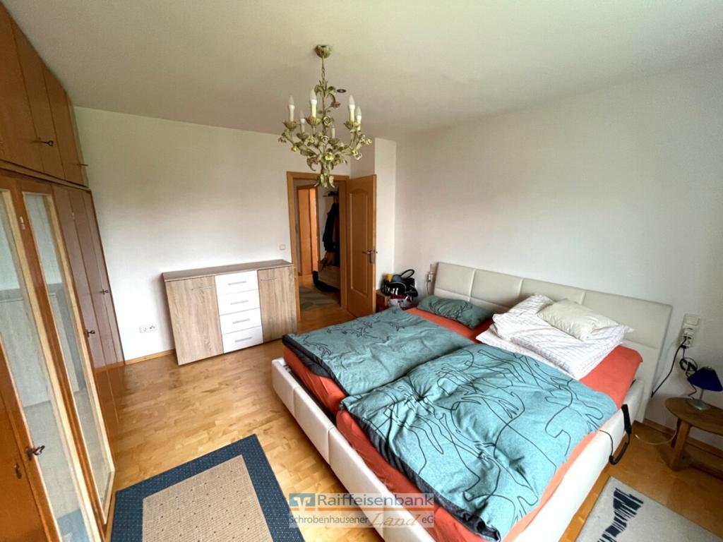 Große 2-Zi.-Erdgeschosswohnung mit Garten, Einbauküche, Garage und Stellplatz - Photo 3