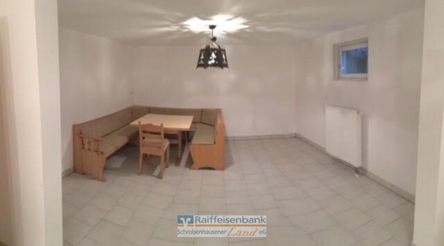 Große 2-Zi.-Erdgeschosswohnung mit Garten, Einbauküche, Garage und Stellplatz - Photo 2