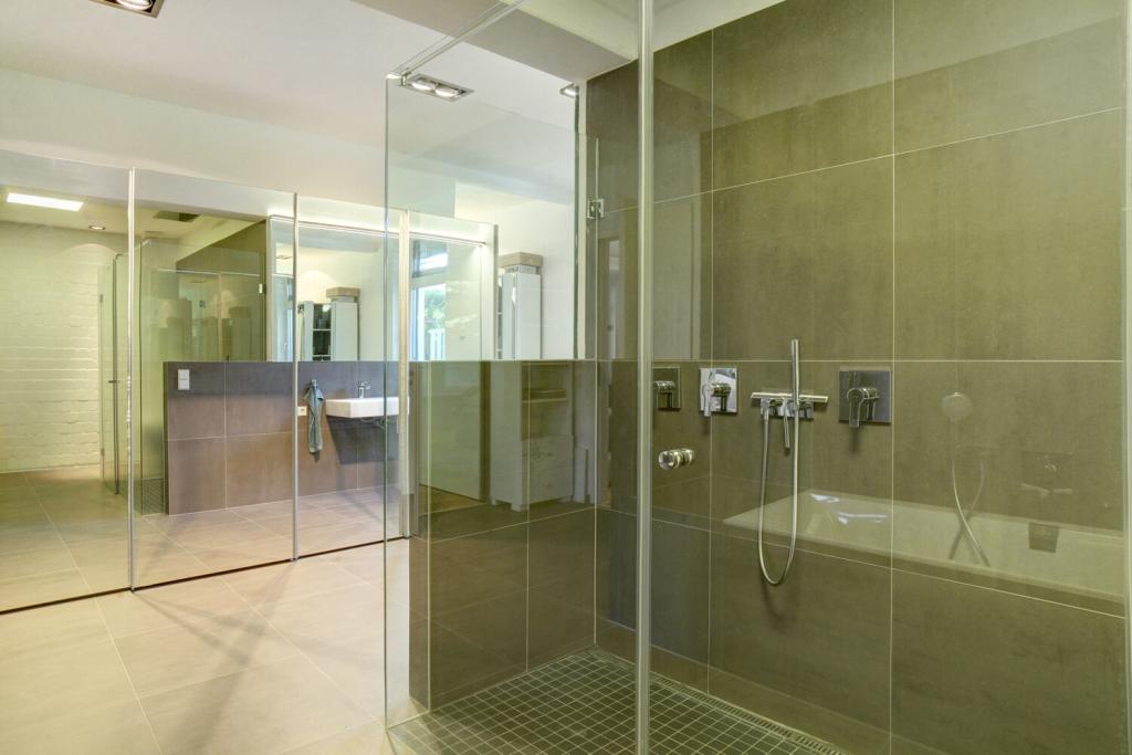 Badezimmer (2)
