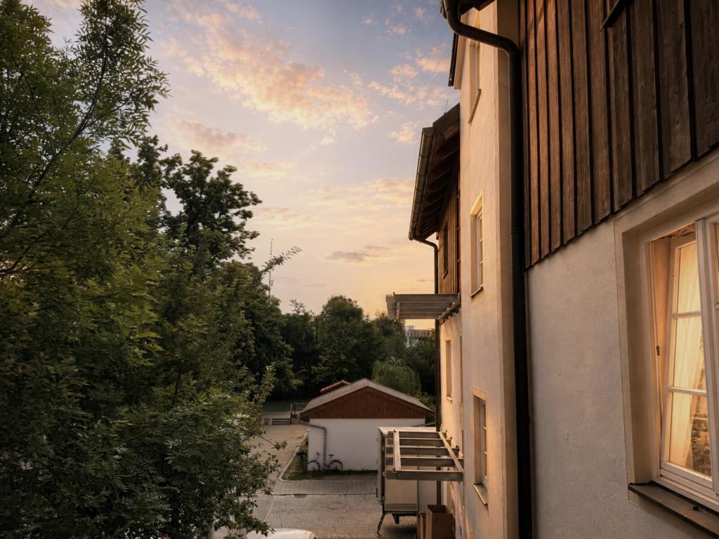 Einmaliges Wohngefühl – Sanierte 3,5-Zi.-Maisonette im Herzen der Altstadt - Foto 2