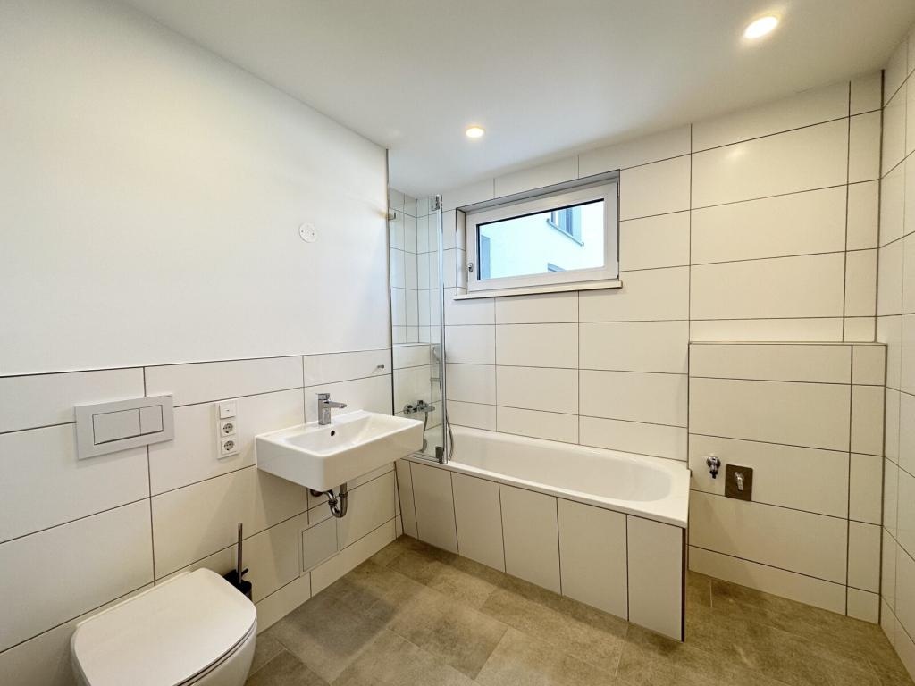 Neuwertige 4-Zimmer Dachterrassenwohnung in zentraler Lage - Foto 5