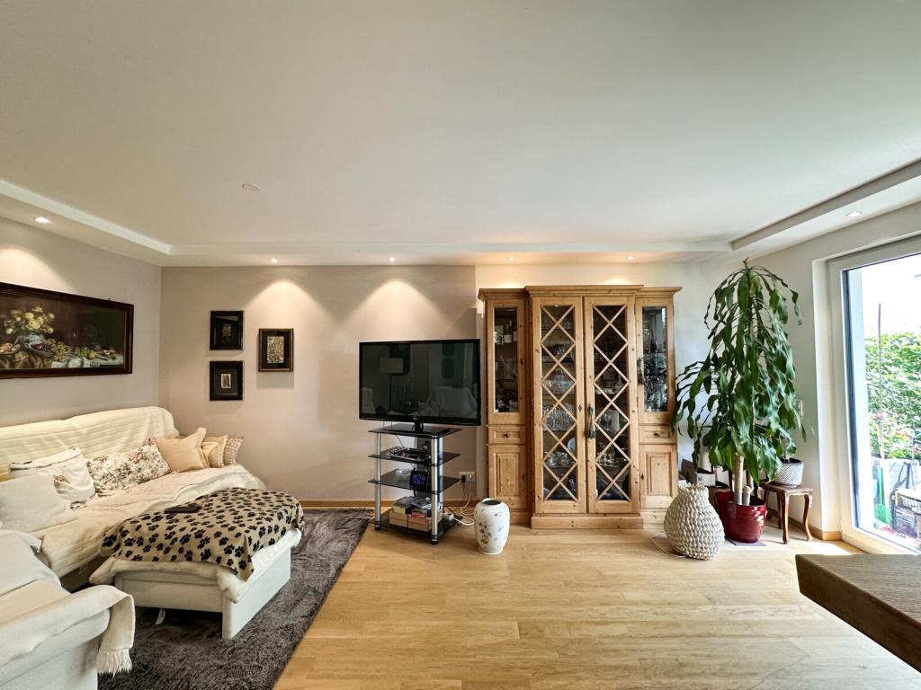 Geräumige 2-Zimmer Erdgeschosswohnung in Bahnhofsnähe - Foto 1