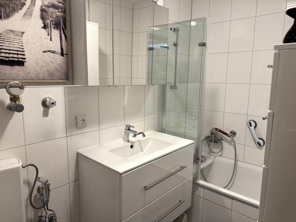 Helle 3-Zimmer-Wohnung im 1.OG mit Westbalkon - Foto 5