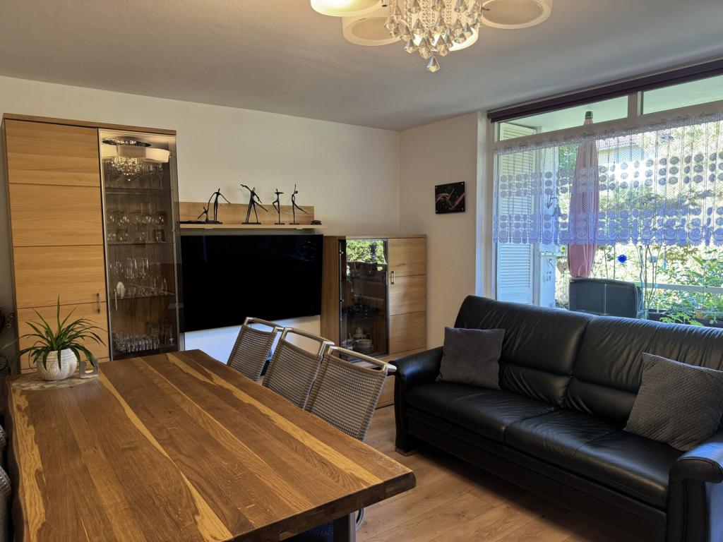Helle 3-Zimmer-Wohnung im 1.OG mit Westbalkon - Foto 1