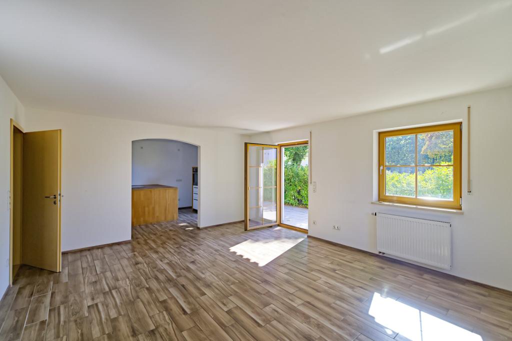 Großzügiges Reiheneckhaus zur Miete mit großem Garten und Scheune in Großdingharting - Foto 1