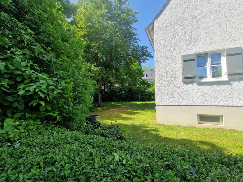 Blick nach Süden von der Straße aus