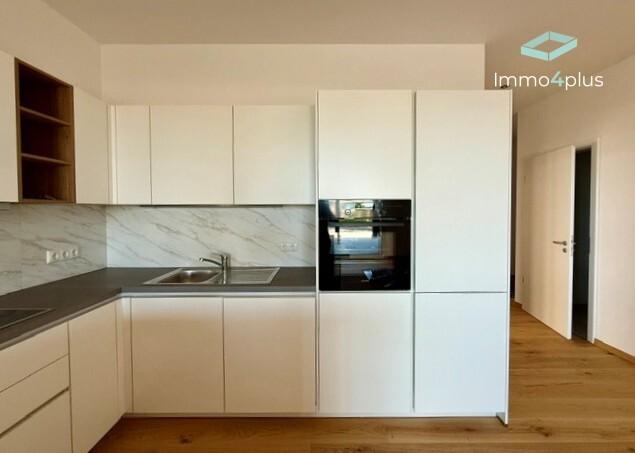 Einmalige Chance - exklusive 4-Zimmer-Wohnung mit Terrasse & Garten in Traumlage am Steinberger See! - Photo 3