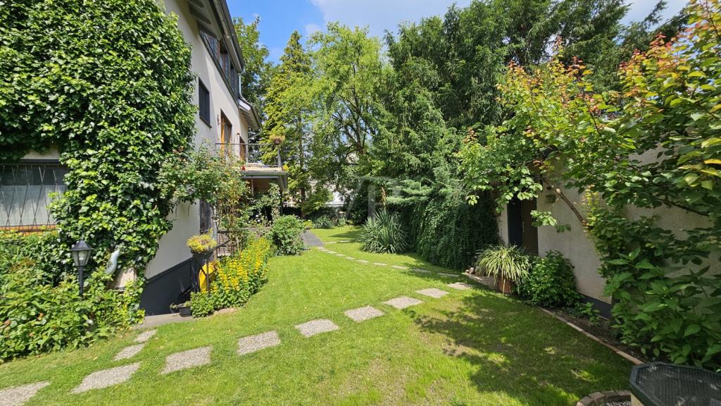 Teilansicht - Gartenbereich