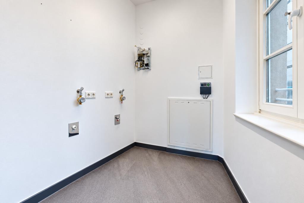 Bonn von seiner schönsten Seite – stilvolle 3-Zimmer-Dachgeschoss-Wohnung am Münsterplatz - Photo 5