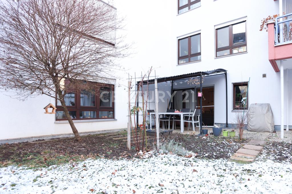 Terrasse und Garten