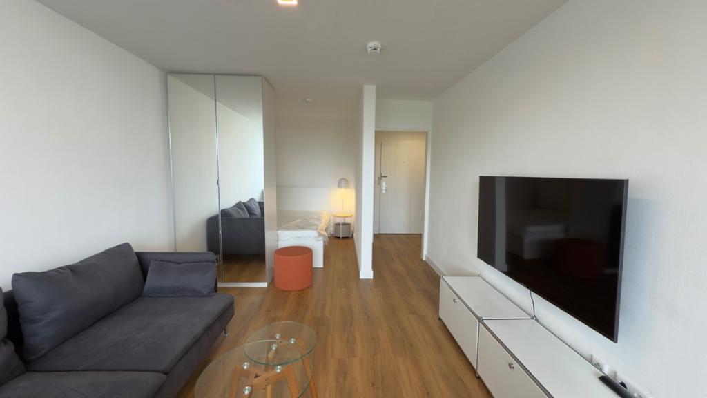 Möblierte 1-Zimmer-Wohnung Zentrums- und AUDI Nähe mit Blick ins Grüne/ idealer Zweitwohnsitz! - Photo 3