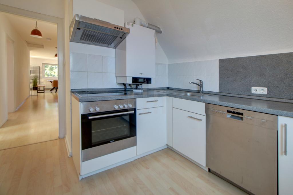 HTI | Gemütliche Dachgeschosswohnung in Bad Homburg nahe Kurpark und Taunus Therme - Foto 4