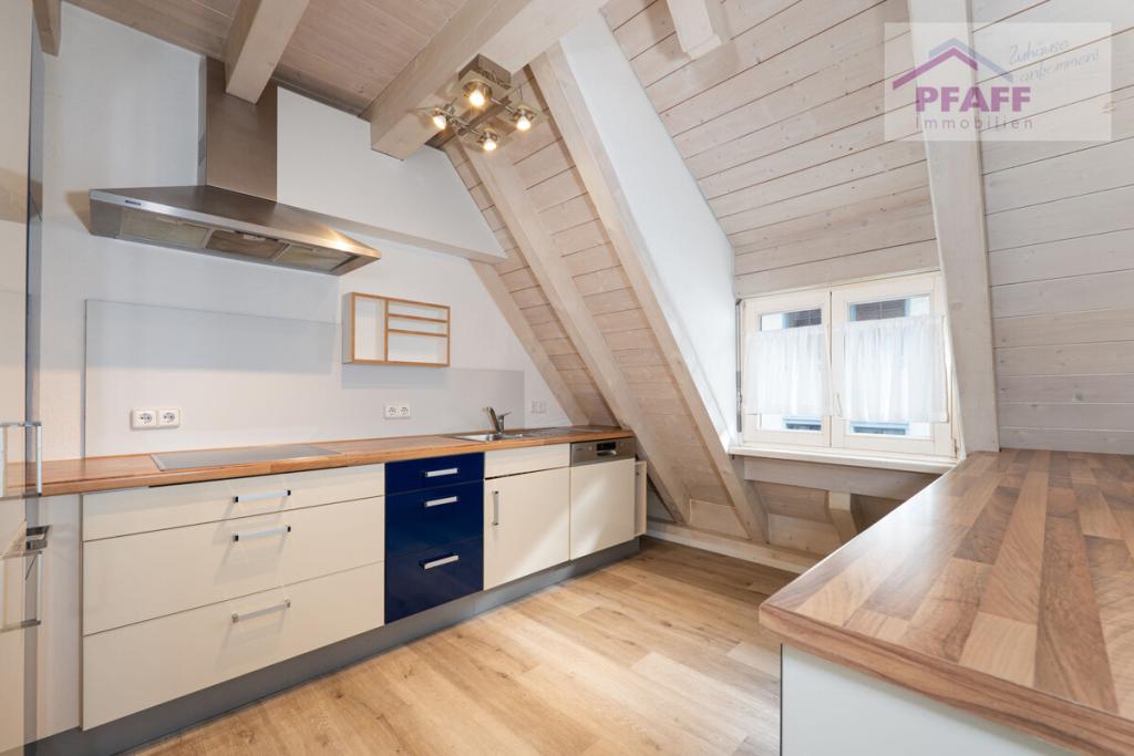 Zuhause ankommen in Radolfzell in der Höllstraße! Charmante 2,5 Zi.-Whg. im Dachgeschoss - Foto 3