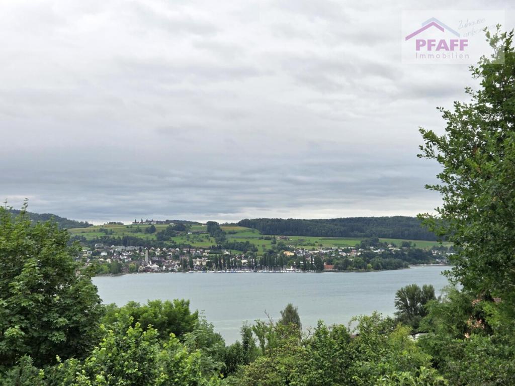 Zuhause ankommen in Gaienhofen im Gütebhohlweg! Traumhafte 3 Zi.-Wohnung im DG mit Seeblick - Photo 5