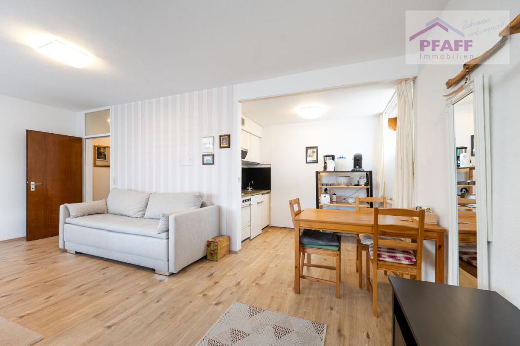 Zuhause ankommen in der Rhönstrasse in Schönwald! Möblierte 1 Zi.-Whg. mit Einbauküche + Stellplatz - Photo 3