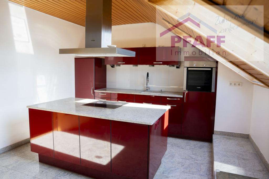 Zuhause ankommen in Welschingen! 4 Zi.-Whg. mit modernem Bad, Küche und Balkon in einem 2 Fam-Haus - Photo 1