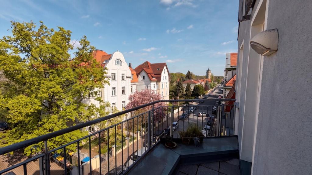 Renovierte 3-Raumwohnung mit Balkon und Stellplatz in Leipzig / Schleußig - sofort verfügbar! - Photo 2