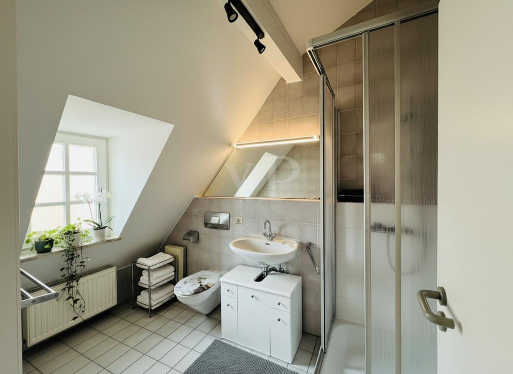 Gepflegte Maisonettewohnung 2ZKB in bester Innenstadtlage - Photo 2
